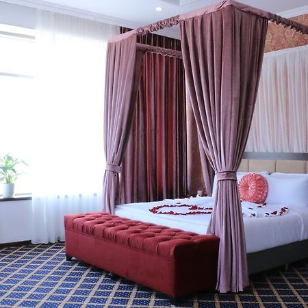 Corniche Hotel Baku Extérieur photo