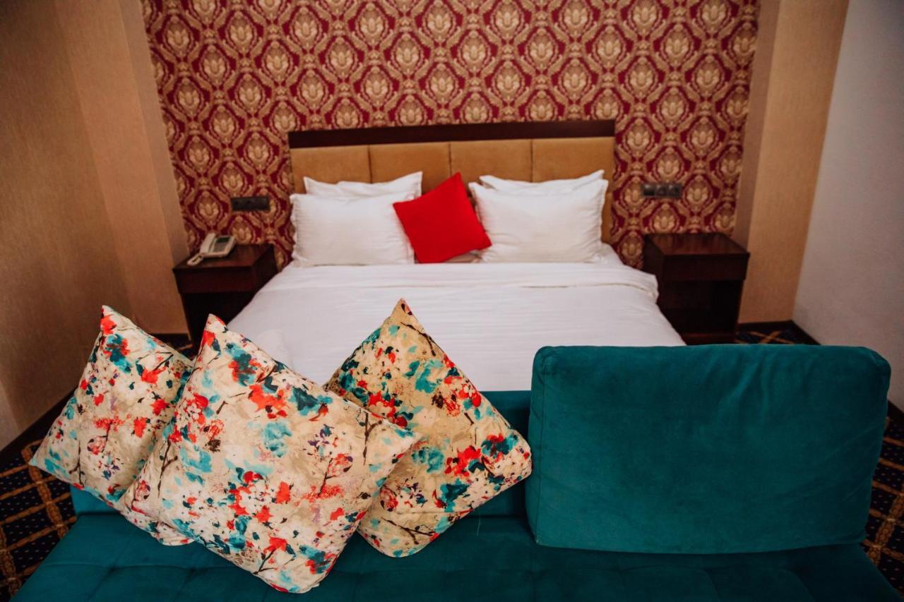 Corniche Hotel Baku Extérieur photo
