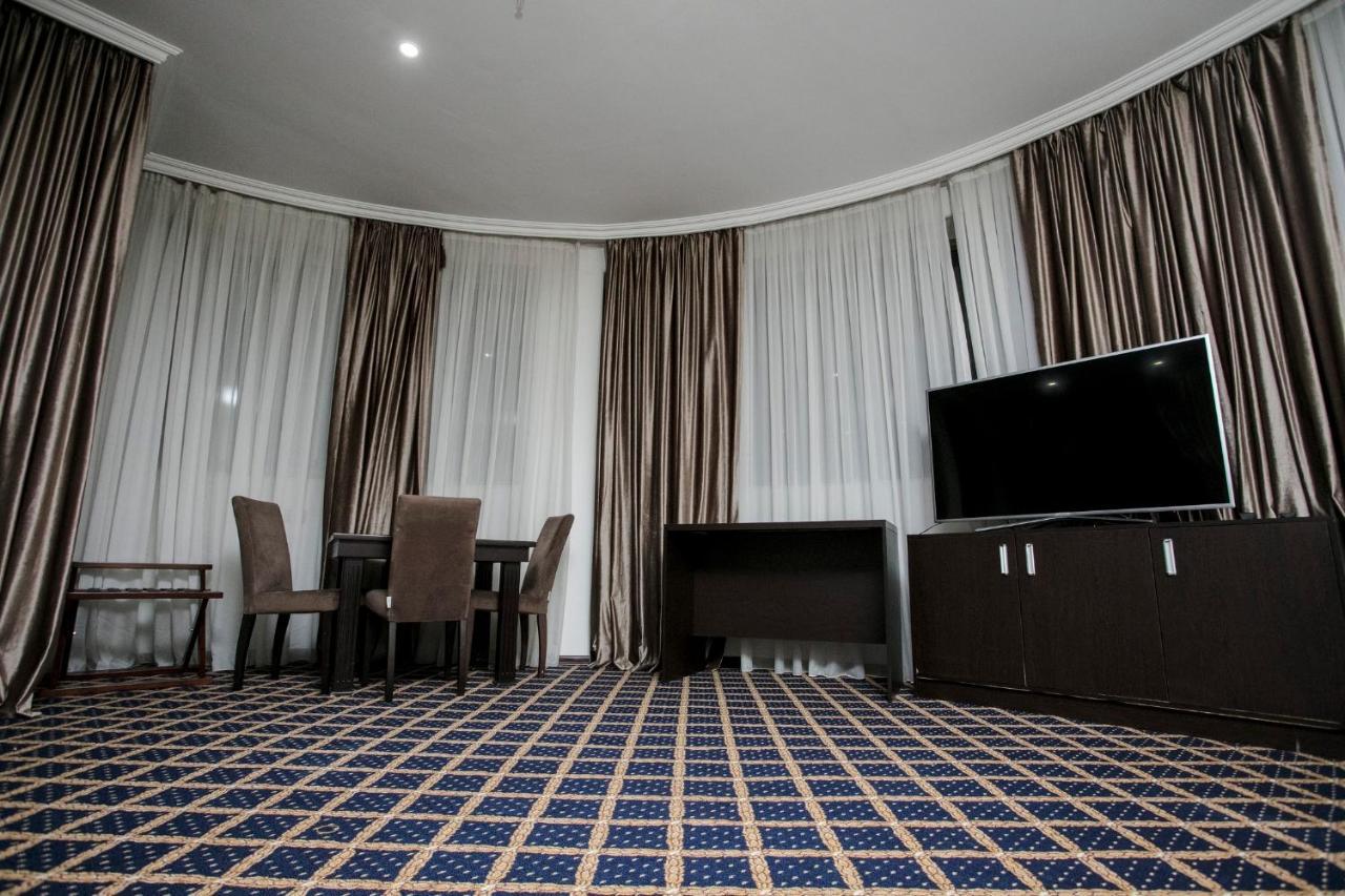Corniche Hotel Baku Extérieur photo