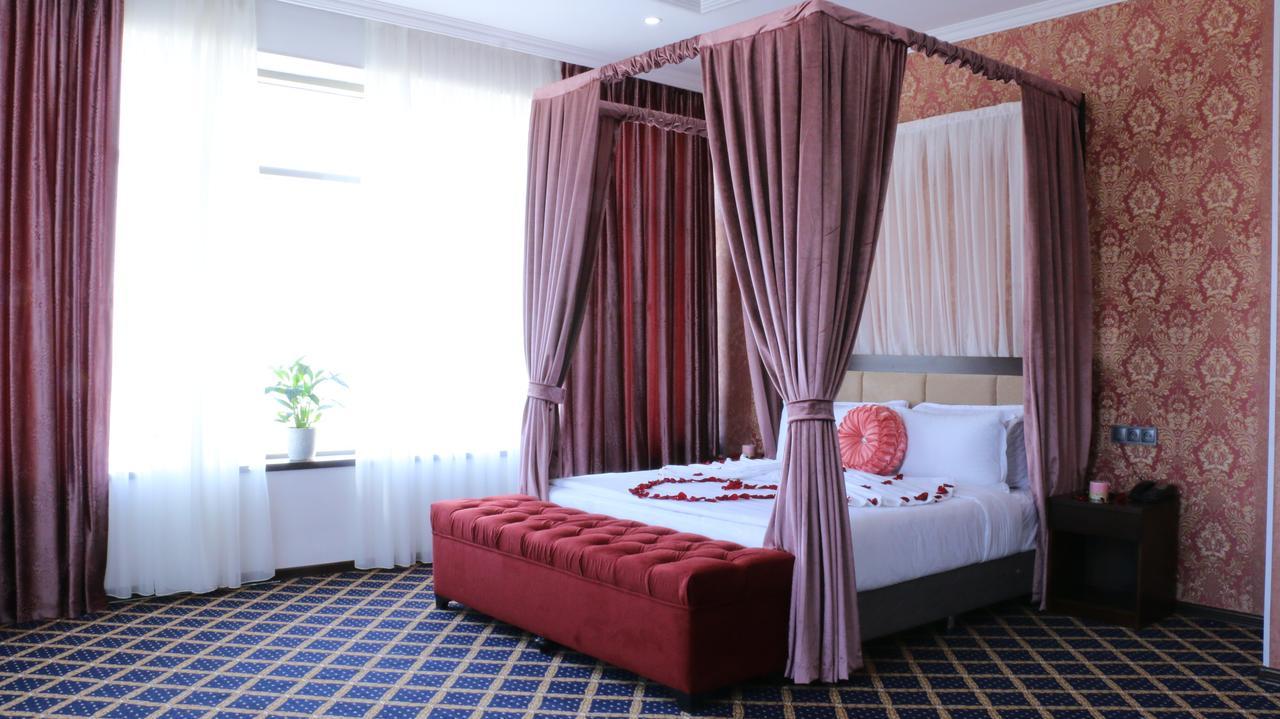 Corniche Hotel Baku Extérieur photo